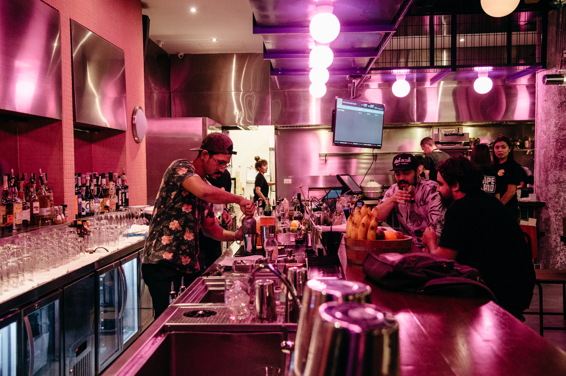 KHUN by yoo HOPELAND