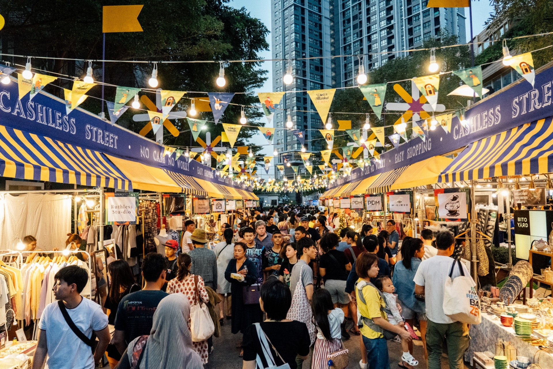 Winter Market Fest SCB Cashless Zone