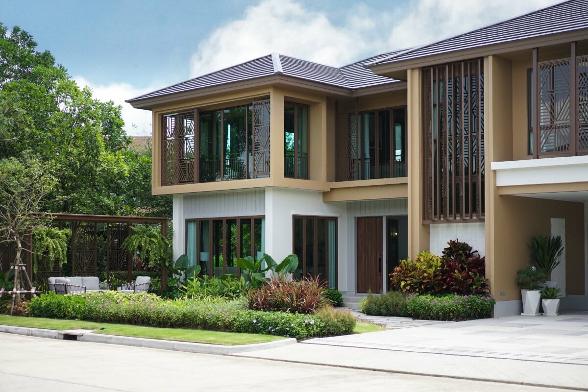 burasiriWatcharapol-บุราสิริวัชรพล