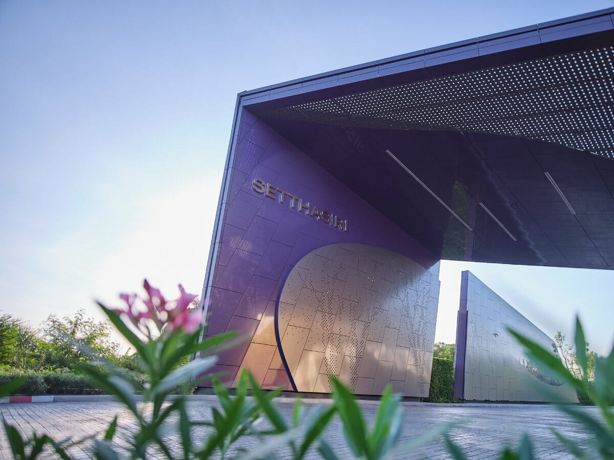 เศรษฐสิริ ทวีวัฒนา-SretthasiriTawiwattana