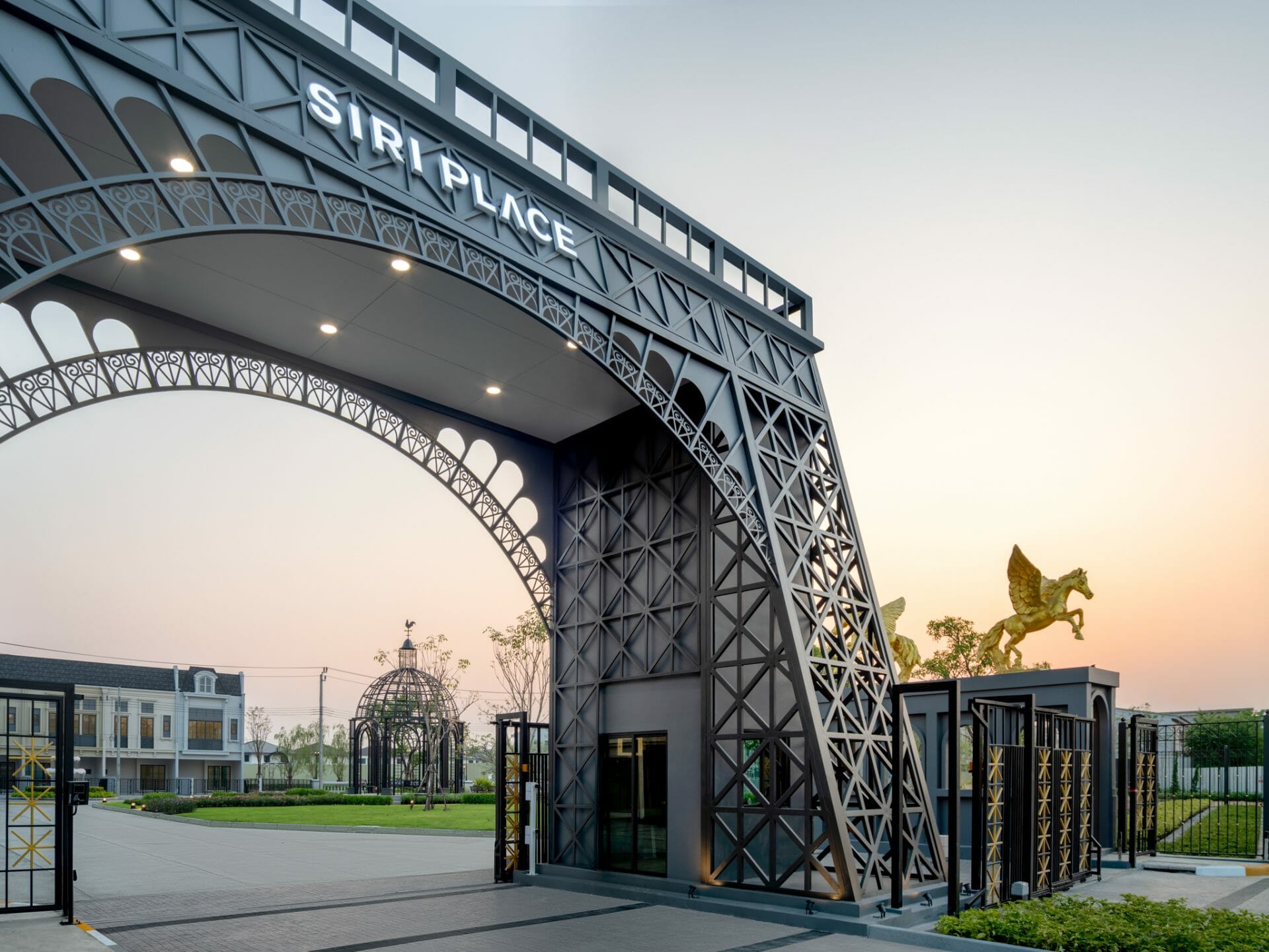 สิริเพลส เมกา บางนา-ปารีส-ทาวน์โฮม-หอไอเฟล