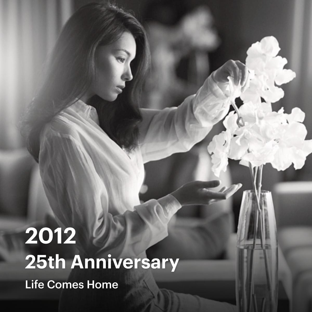 THE 40'S OF LIVING Making the 1st move Black & White images โมเมนต์ที่งดงามของทุกชีวิตเมื่อชีวิตได้พบกับบ้าน